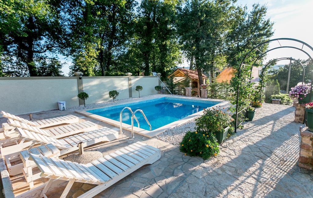 Villa Besha Херцег-Новий Екстер'єр фото